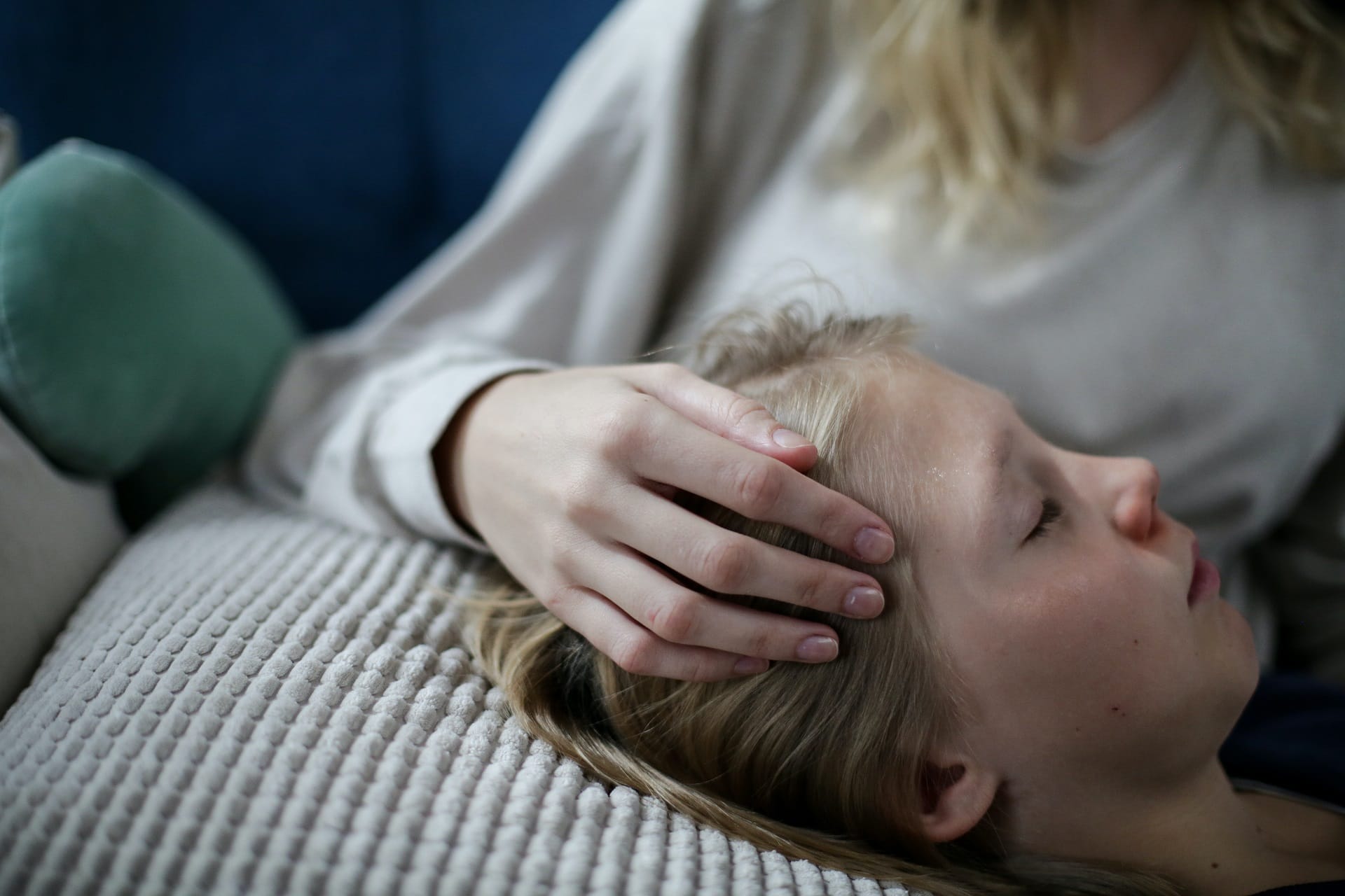 Wenn Kinder Albträume haben, erleben sie mitunter Angst vorm Einschlafen